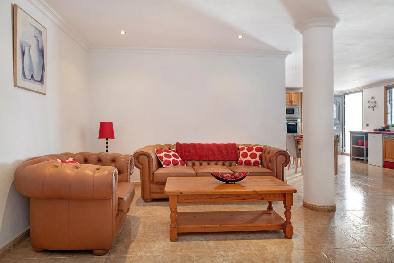 Villa Carolina Тиас Экстерьер фото